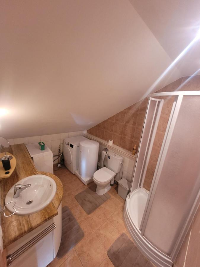 D-Mansard, Free Parking, Self-Check-In Appartement Klaipėda Buitenkant foto